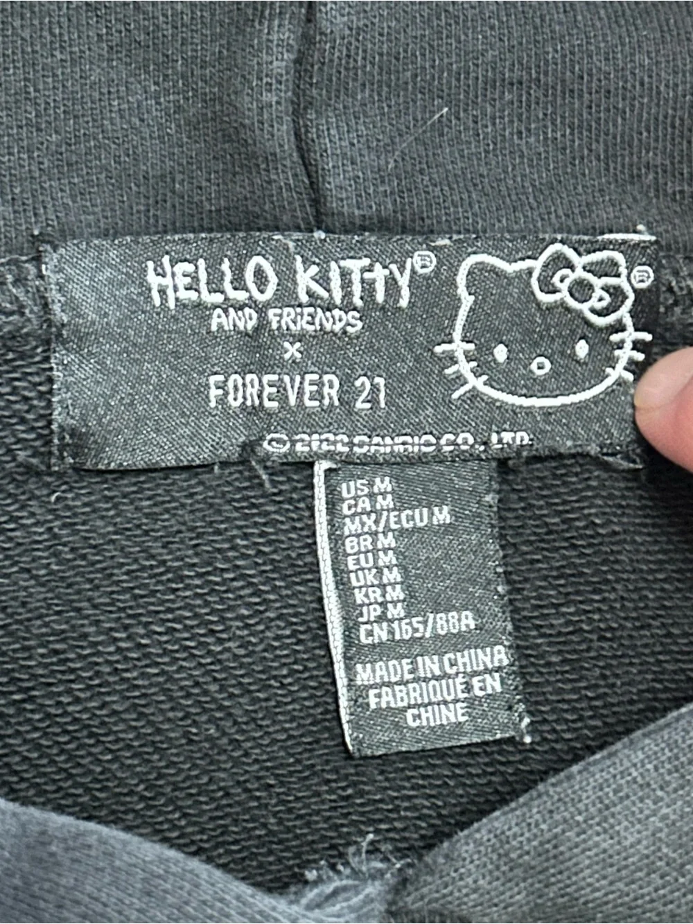 Hello Kitty black cropped
